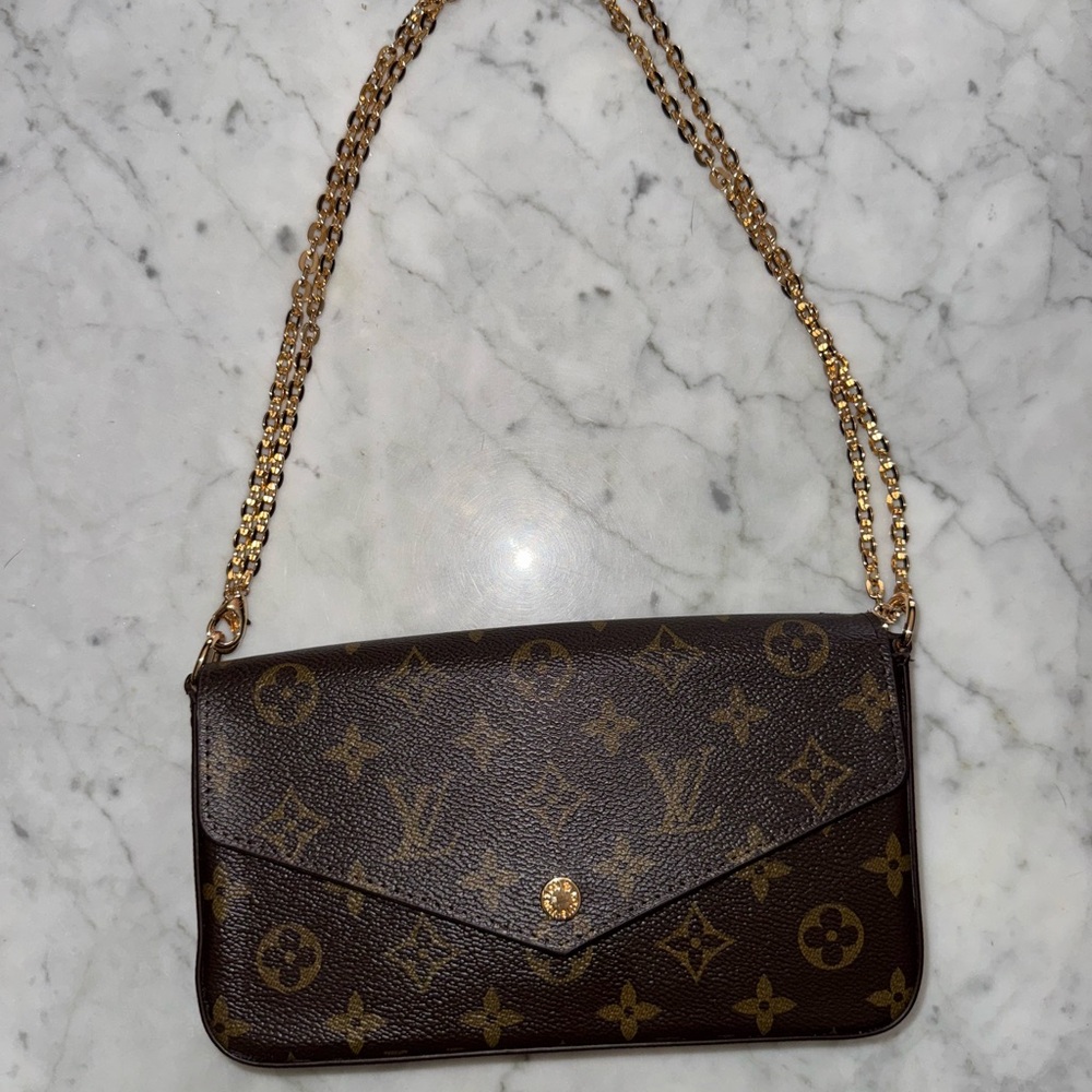 Louis Vuitton Chain Shoulder Bag